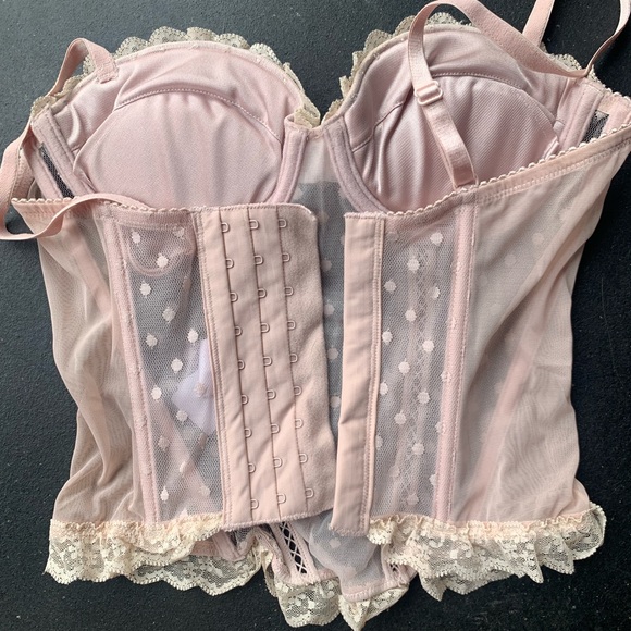 Light pink boned corset top - Picture 2 of 3